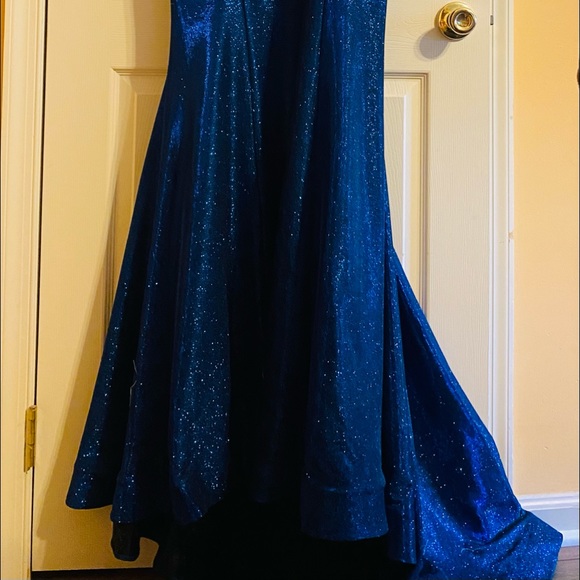 Prom Gown - Never worn - Picture 3 of 7
